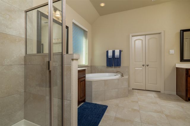 3005 S College Avenue, Decatur, TX 76234