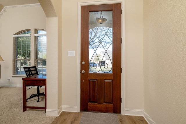 3005 S College Avenue, Decatur, TX 76234