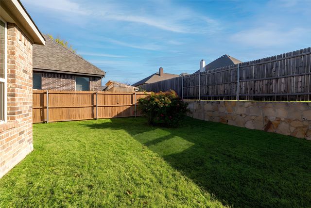 3005 S College Avenue, Decatur, TX 76234