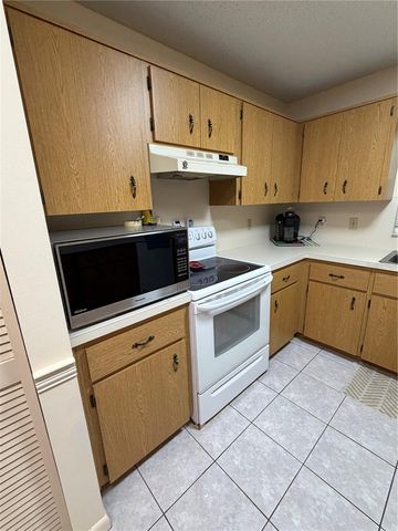 8582 SW 90TH PLACE A, Ocala, FL 34481