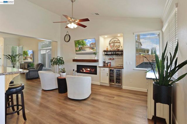 263 Fairmont Lane, Tracy, CA 95376
