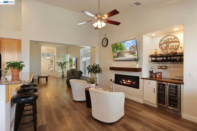 263 Fairmont Lane, Tracy, CA 95376