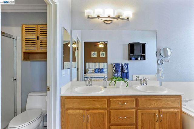 263 Fairmont Lane, Tracy, CA 95376