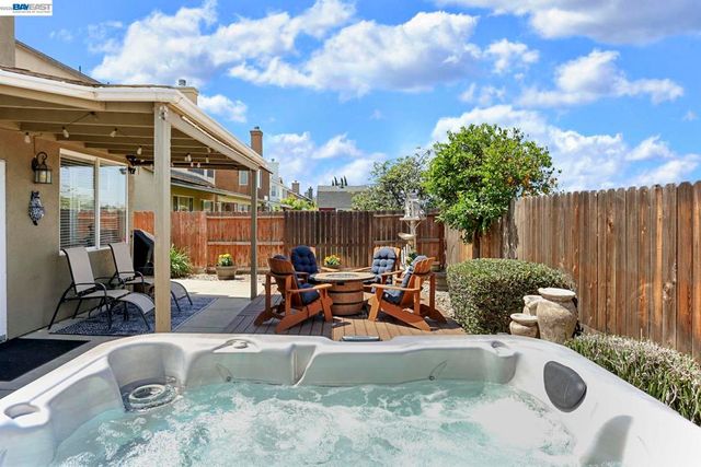 263 Fairmont Lane, Tracy, CA 95376