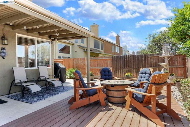 263 Fairmont Lane, Tracy, CA 95376
