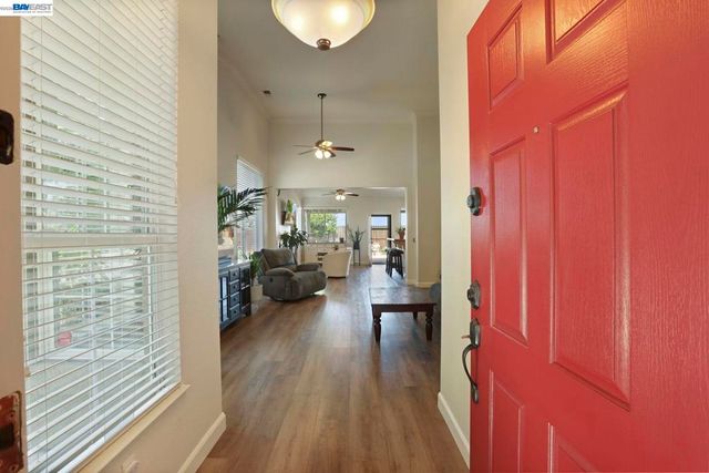 263 Fairmont Lane, Tracy, CA 95376