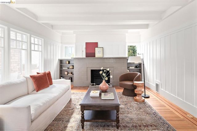 2962 2962 Piedmont Ave, Berkeley, CA 94705