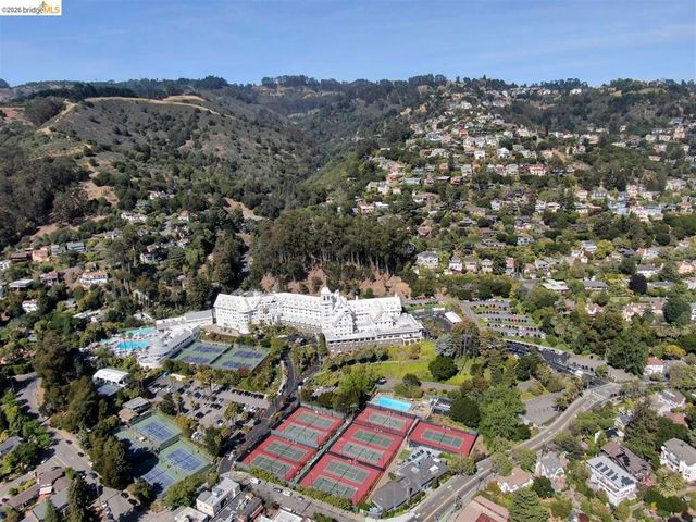 2962 2962 Piedmont Ave, Berkeley, CA 94705