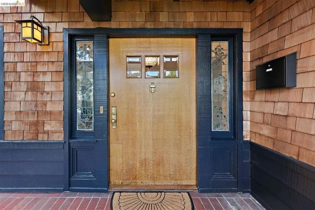 2962 2962 Piedmont Ave, Berkeley, CA 94705