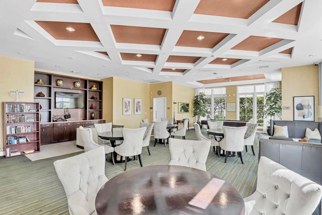 350 N Federal Highway 1208, Boynton Beach, FL 33435