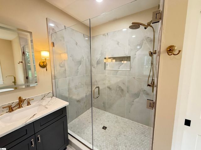 199 Ora Road, Gray Court, SC 29645