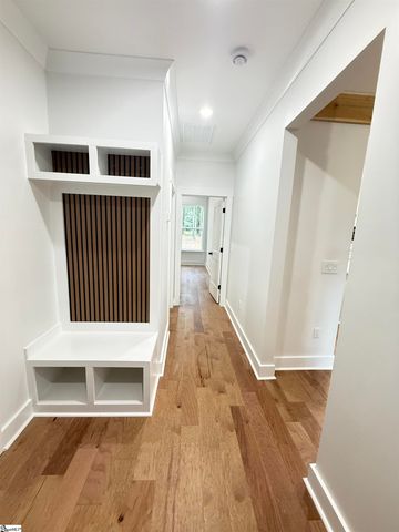 199 Ora Road, Gray Court, SC 29645