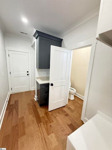 199 Ora Road, Gray Court, SC 29645