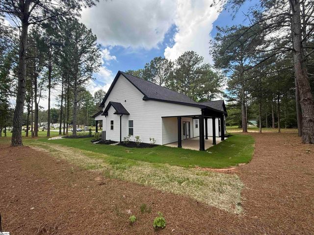 199 Ora Road, Gray Court, SC 29645
