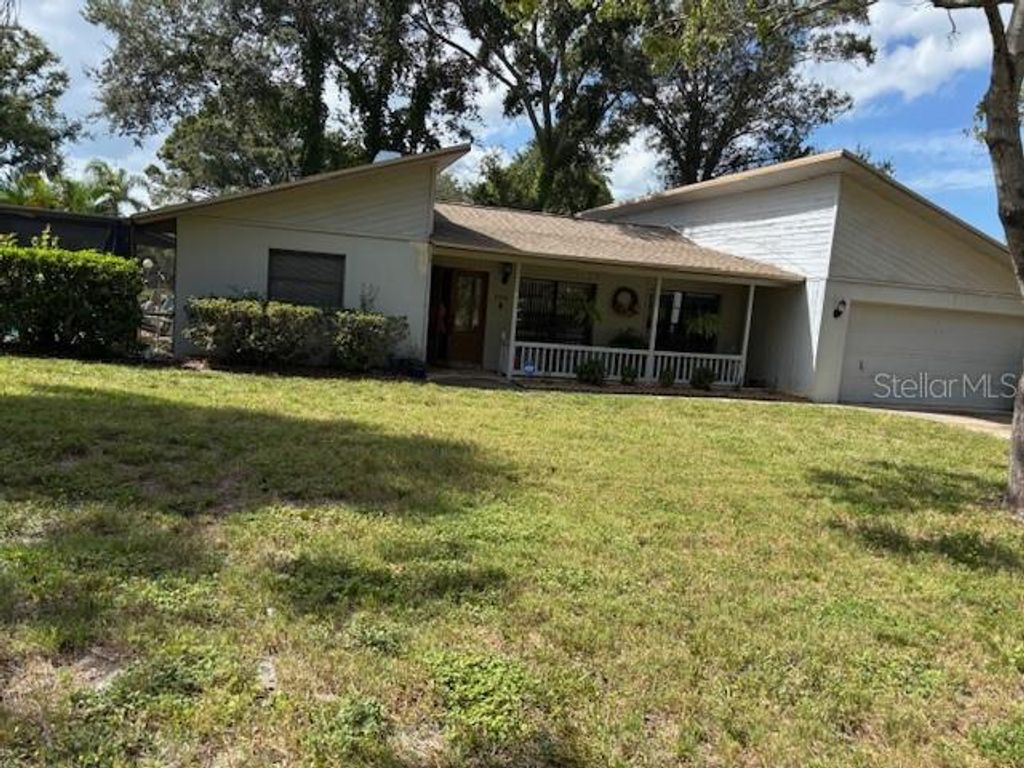 9880 W BAY STREET, Seminole, FL 33776