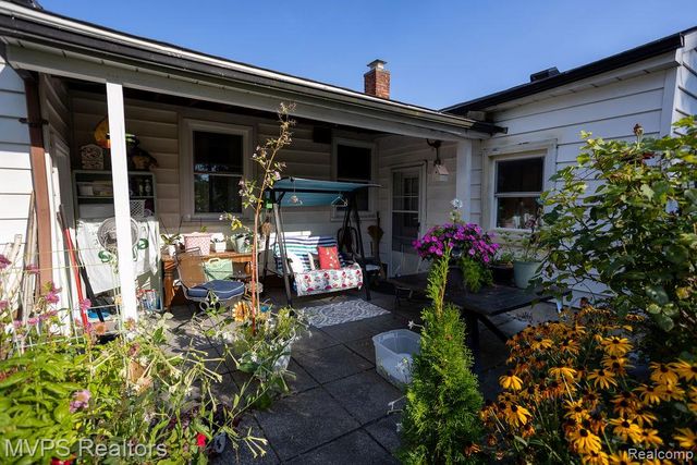 22549 Panama Avenue, Warren, MI 48091