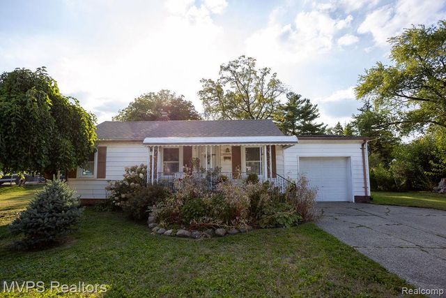 22549 Panama Avenue, Warren, MI 48091