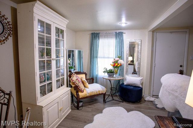 22549 Panama Avenue, Warren, MI 48091