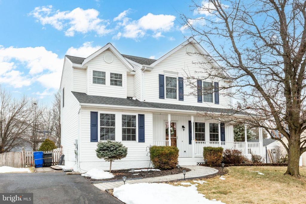 Image 1 of property listing at 94 KENAN ST, Taneytown, MD 21787