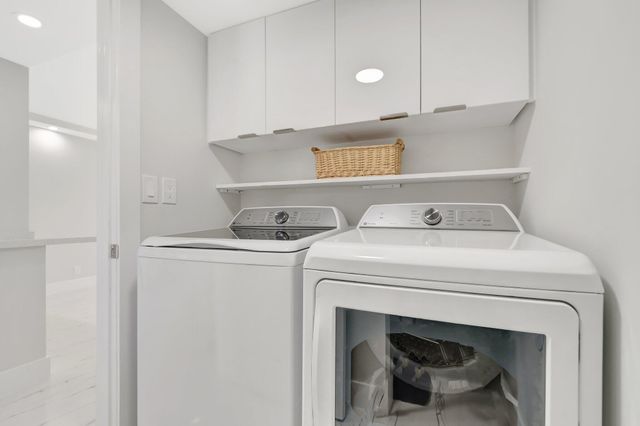 7240 Huntington Lane 202, Delray Beach, FL 33446