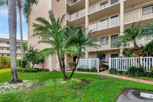7240 Huntington Lane 202, Delray Beach, FL 33446
