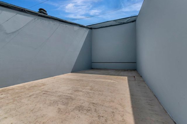 7240 Huntington Lane 202, Delray Beach, FL 33446