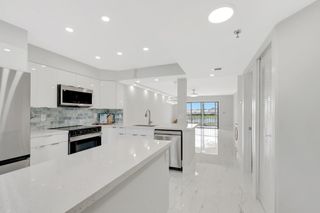 7240 Huntington Lane 202, Delray Beach, FL 33446