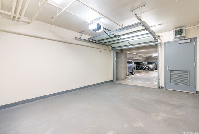 1108 Auahi Street 314, Honolulu, HI 96814