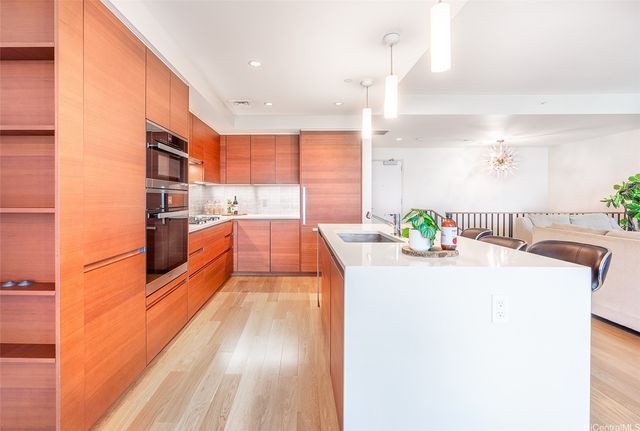 1108 Auahi Street 314, Honolulu, HI 96814