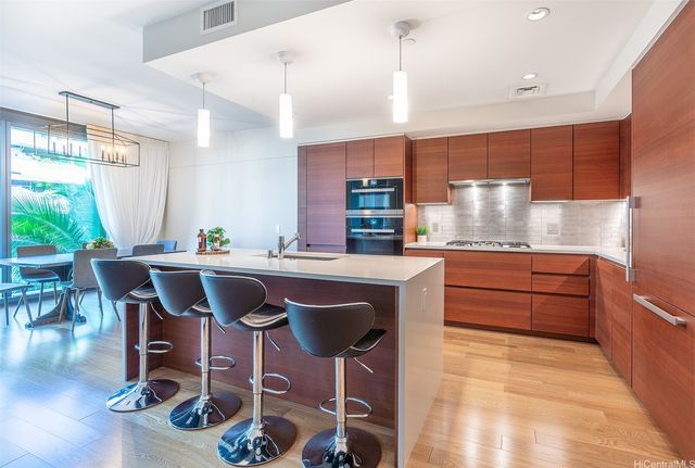 1108 Auahi Street 314, Honolulu, HI 96814