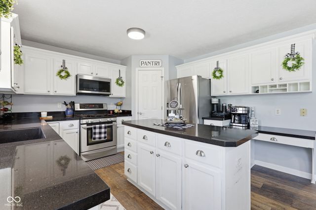 10605 Young Lake Drive, Indianapolis, IN 46239