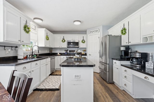 10605 Young Lake Drive, Indianapolis, IN 46239