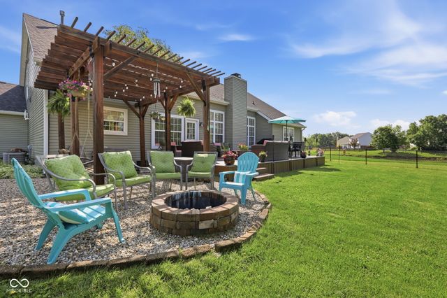 10605 Young Lake Drive, Indianapolis, IN 46239