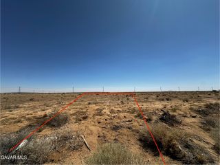 Fernwood Avenue, California City, CA 93505