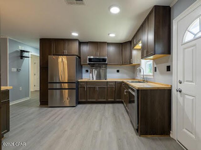 600 Pebble Drive, Fort Walton Beach, FL 32547