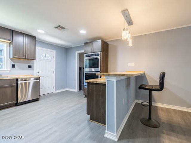 600 Pebble Drive, Fort Walton Beach, FL 32547