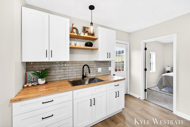 3757 Michael Avenue, Wyoming, MI 49509