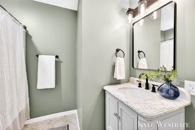 3757 Michael Avenue, Wyoming, MI 49509