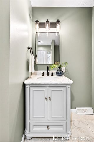 3757 Michael Avenue, Wyoming, MI 49509