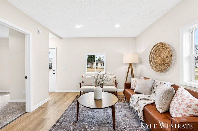 3757 Michael Avenue, Wyoming, MI 49509