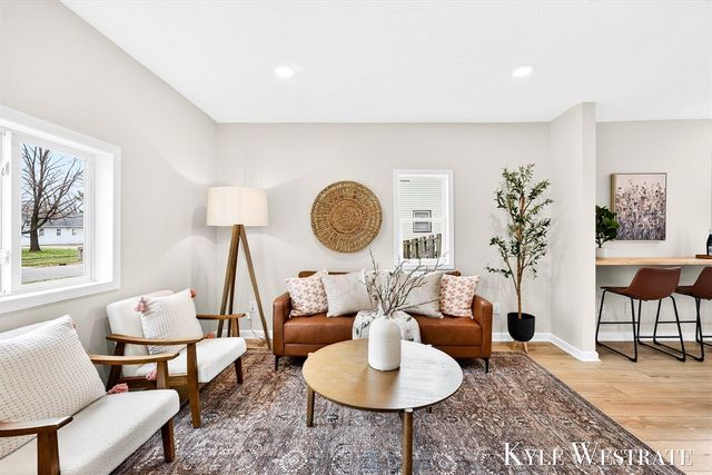 3757 Michael Avenue, Wyoming, MI 49509