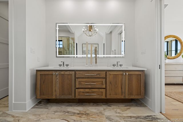 511 Interlaken, Fredericksburg, TX 78624