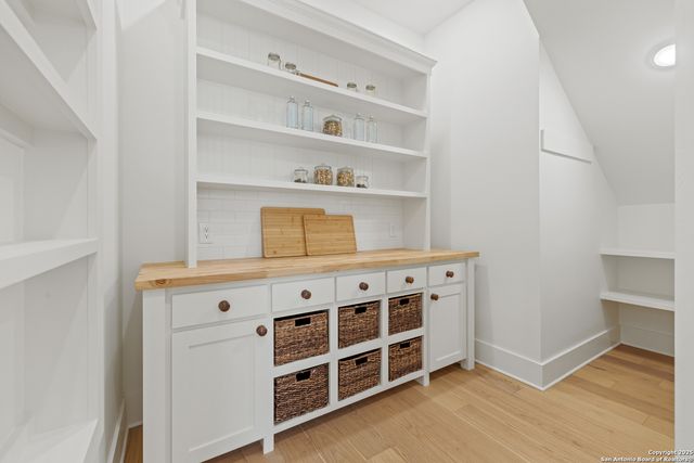 511 Interlaken, Fredericksburg, TX 78624