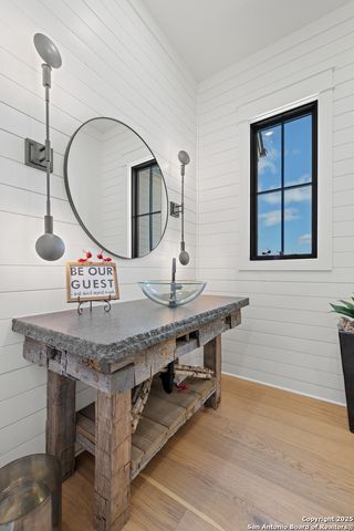 511 Interlaken, Fredericksburg, TX 78624