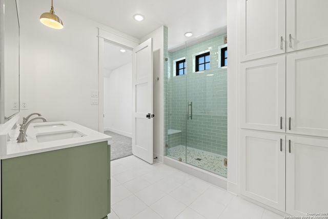 511 Interlaken, Fredericksburg, TX 78624