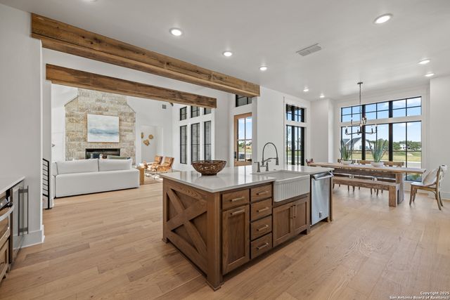 511 Interlaken, Fredericksburg, TX 78624