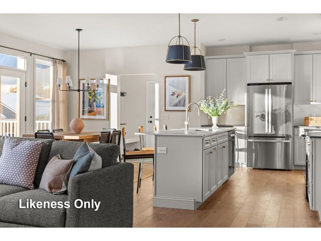 10 Mabel Way, South Burlington, VT 05403