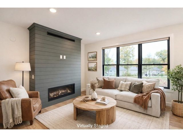 10 Mabel Way, South Burlington, VT 05403