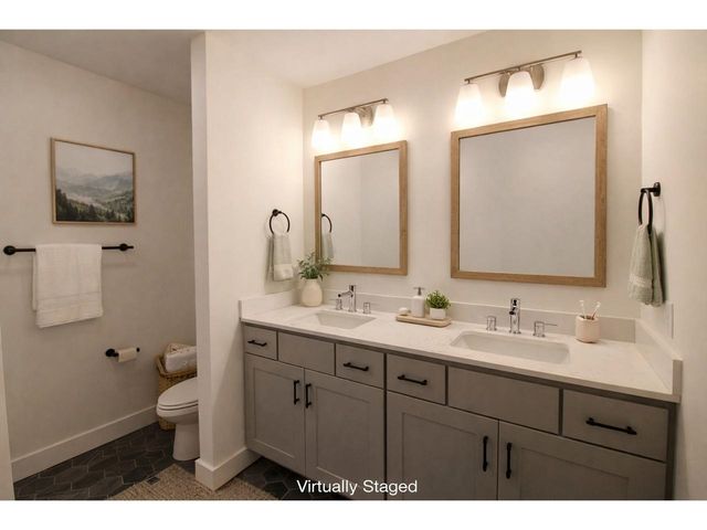 10 Mabel Way, South Burlington, VT 05403