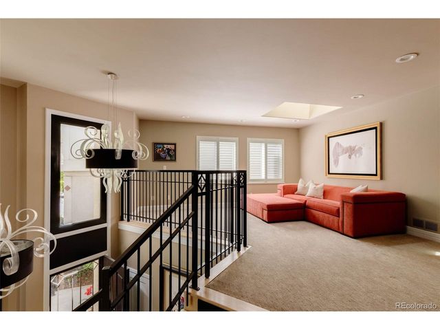 207 Cook St, Denver, CO 80206